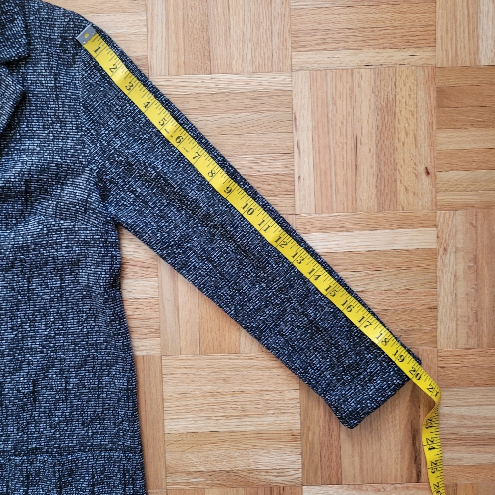 DIVIDED Lightweight Soft Jacket - Picture 7 of 9